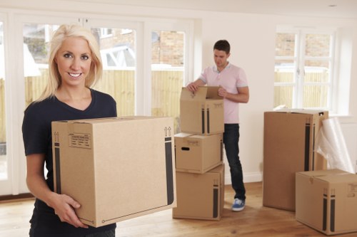 Storage units and packing boxes for Barnet homes and businesses